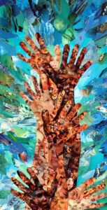 un arbre fait d'empreintes de mains, collage de visages